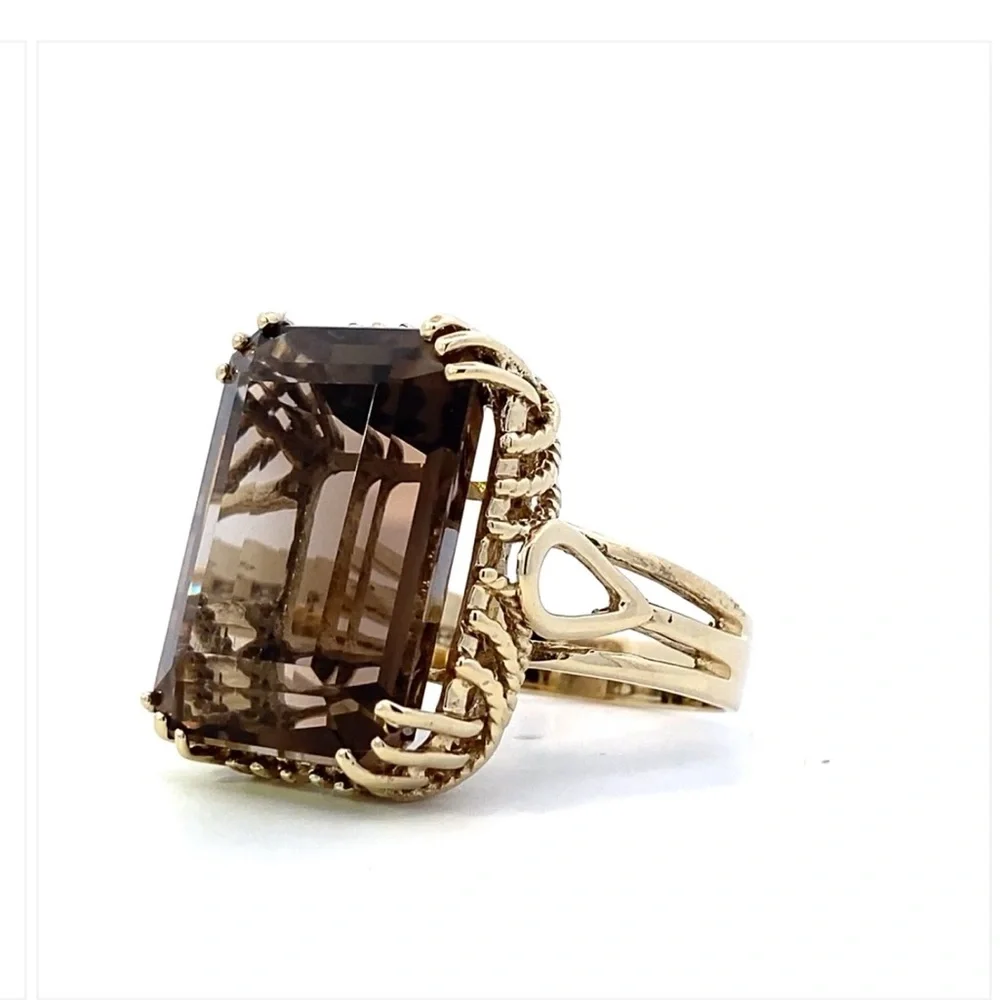 10k Gold Ring with Rectangular Smoky Quartz Gemstone